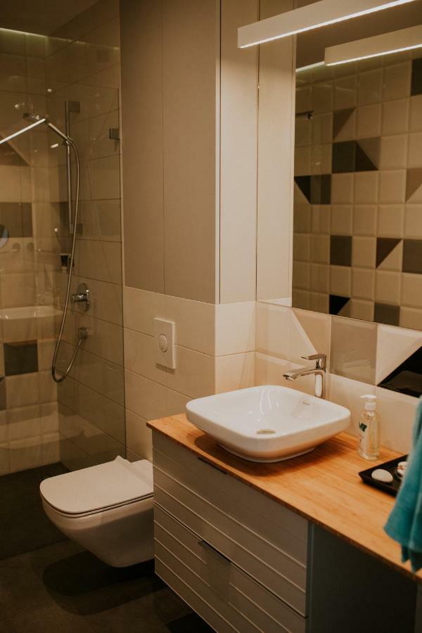 Ng New Gardens Apartment Poznan Exterior photo